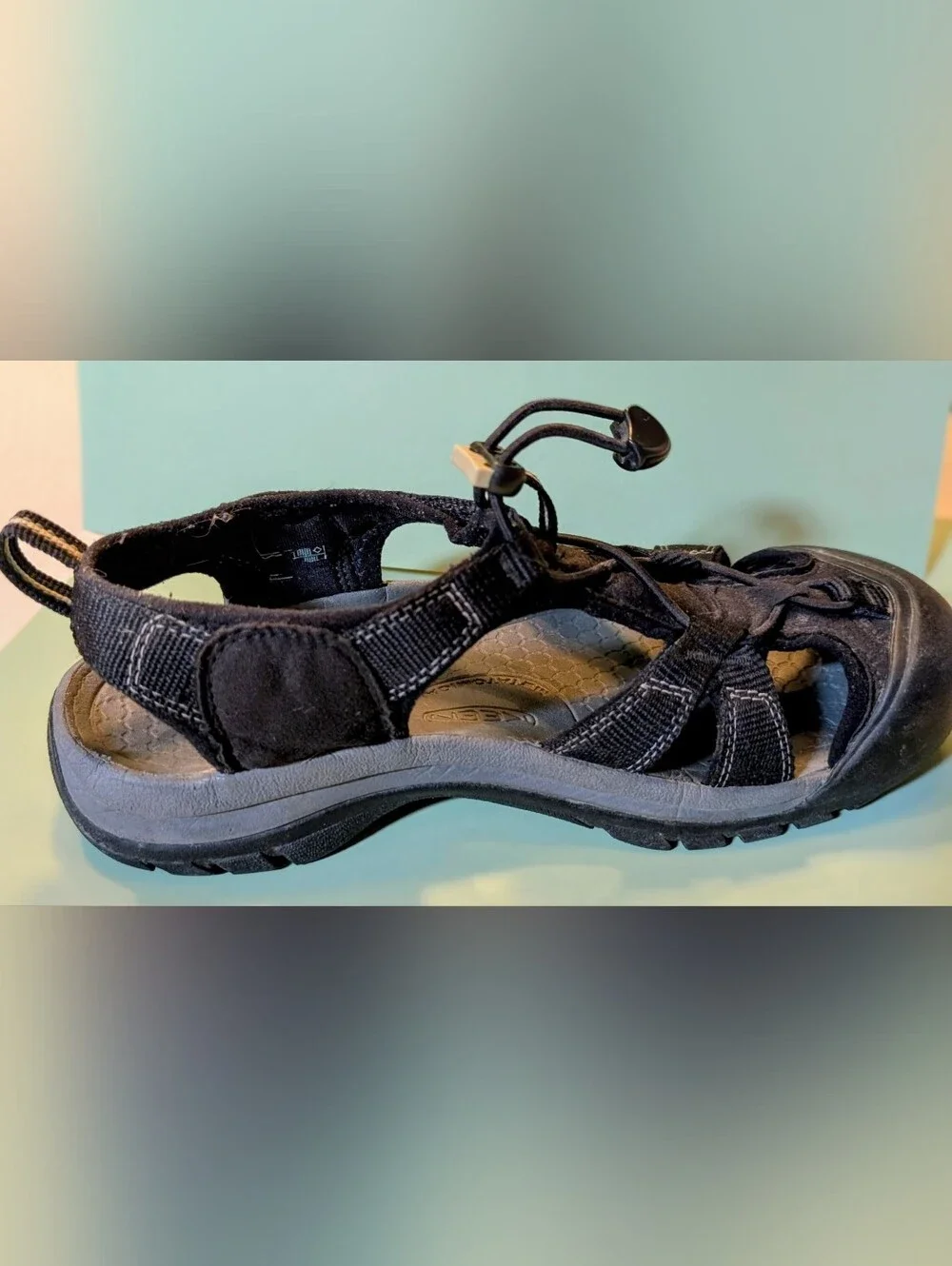 Keen H2 Hybrid Sandals Travel To Paddle All Gender Men's 8 Women's 9.5 Black